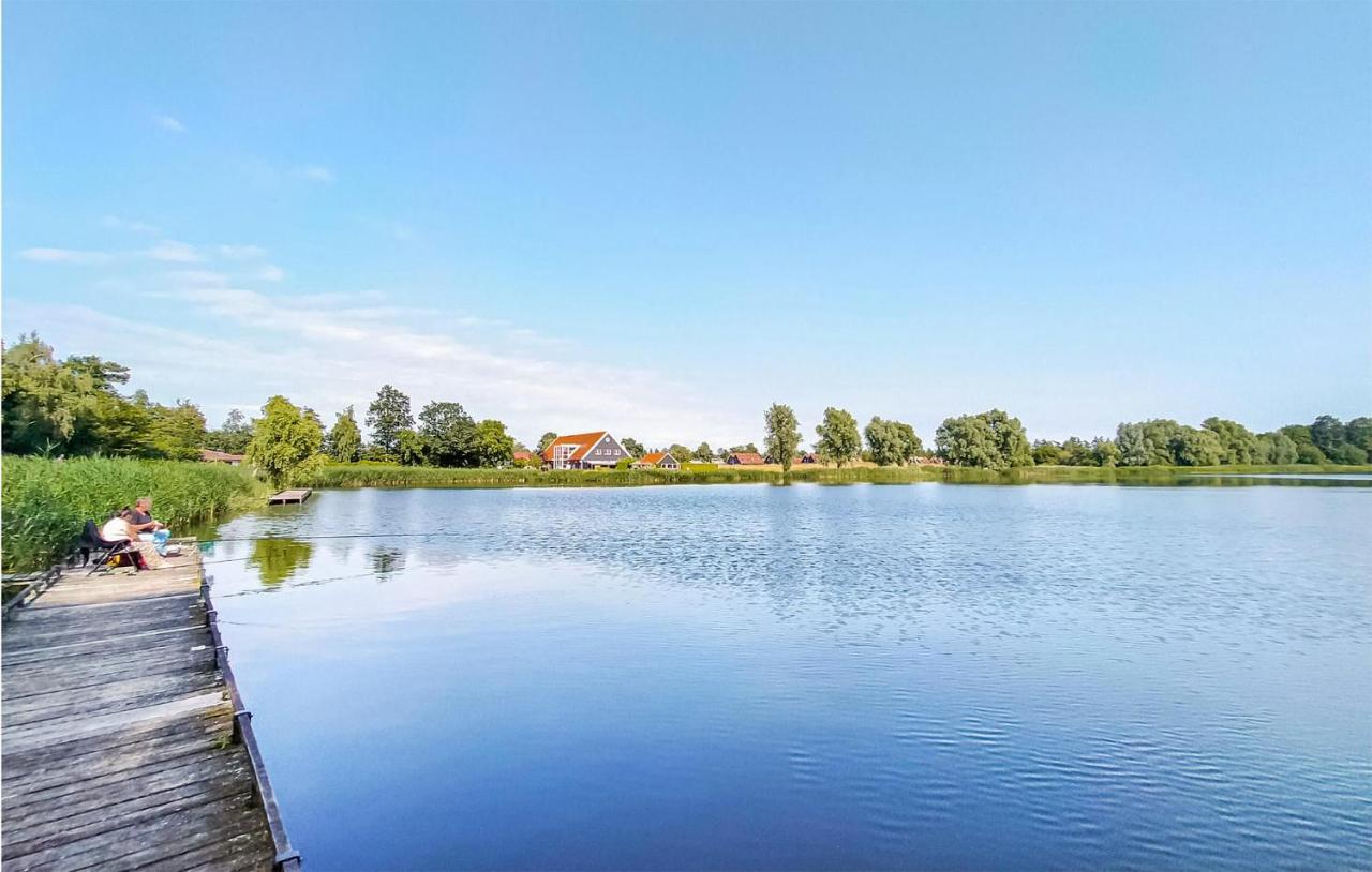 2 Bedroom Awesome Home In Heinkenszand Екстериор снимка